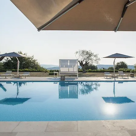 Hotel Masseria Della Volpe 4*