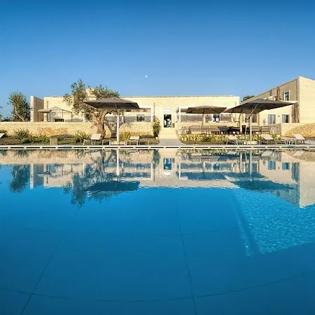 Hotel Masseria Della Volpe 4*