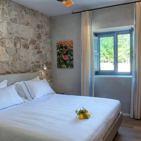 Hotel Masseria Della Volpe 4*