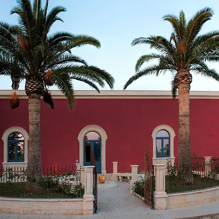 Hotel Masseria Della Volpe 4*