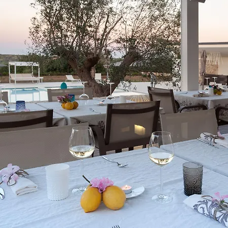 Hotel Masseria Della Volpe 4*